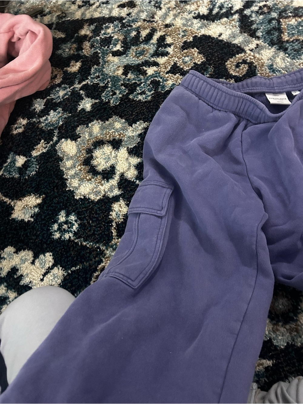 Aritzia Lavender Cargo Sweatpants